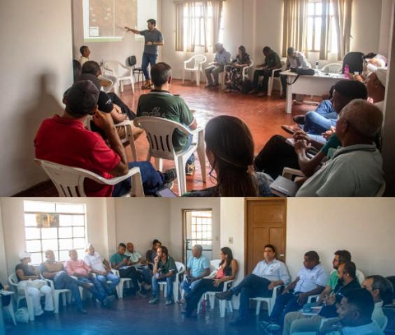 Reunião do Conselho da APA  que decidiu autorizar pesquisa ambiental na Chapada do Lagoão, foi realizada no Sindicato dos Trabalhadores Rurais de Araçuaí. 