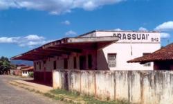 Estação da Bahia Minas em Araçuaí sofre com o abandono 